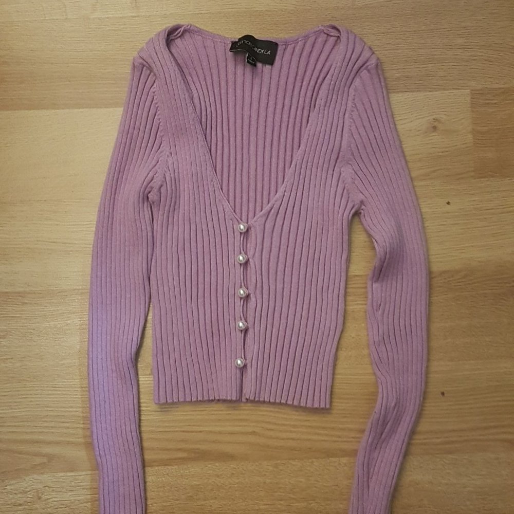 Cotton Candy LA, size S, purple with pearl buttons!